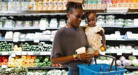 Como encontrar alimentos saudáveis nos supermercados