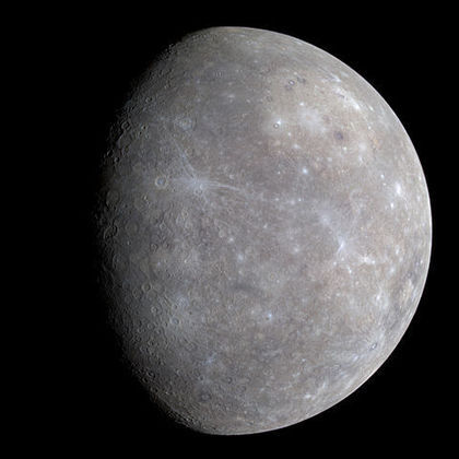 Mercúrio - O planeta cujo nome se refere ao Deus Mensageiro da mitologia romana, foi observado por telescópio em 1610 pelo astrônomo, físico e engenheiro Galileu Galilei (1564-1642).