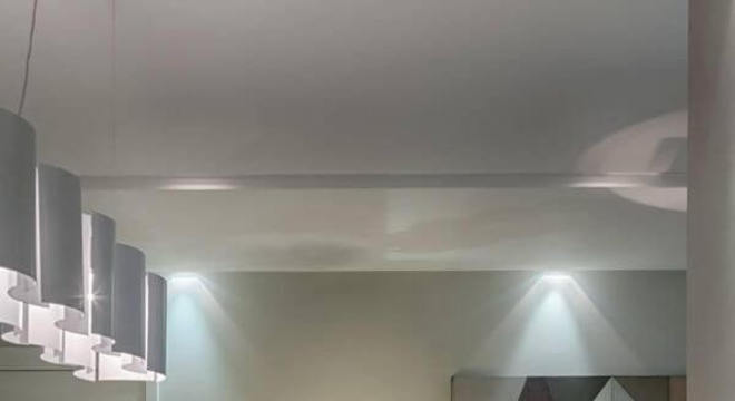 mesa de jantar de vidro