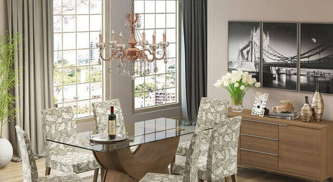 Mesa retangular com tampo de vidro e base de madeira