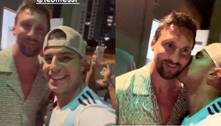Fã argentino encontra Messi e dá beijo no jogador: 'Realizei um sonho'; assista ao vídeo