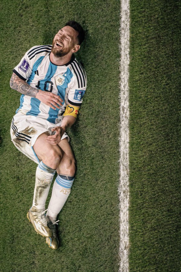 Messi feliz, aliviado, com a classificação da Argentina para  a final da Copa do Mundo