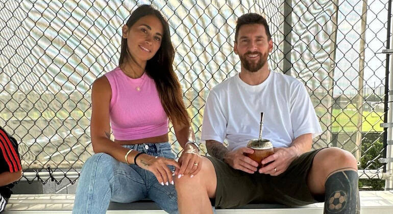 4. Chimarrão para uma vidaMessi é um assumido fã do mate, mais conhecido no Brasil como chimarrão. O costume é uma herança dos indígenas guaranis aos gaúchos e aos povos do entorno — Uruguai e Argentina. Com os R$ 80 milhões, o craque compra 2,6 toneladas do seu mate preferido, o Canarias, produzido em Encantado, a 144 km de Porto Alegre
