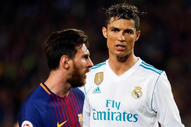 Cristiano Ronaldo também foi especulado no Barcelona, mas os tempos de Real Madrid pesam na aceitação da fanática torcida