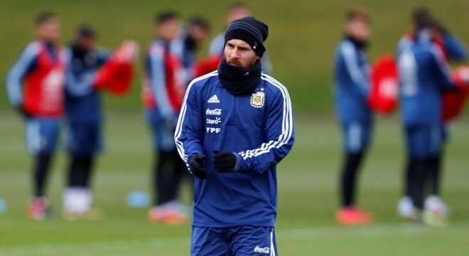 Messi, em treino da seleção argentina em Manchester