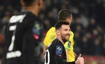 Messi - 671 (792 gols
totais)

Messi marcou o gol de empate na partida contra o Maccabi
Haifa, pela Champions League, e segue se aproximando dos 800 gols na carreira.
O argentino converteu 121 penalidades