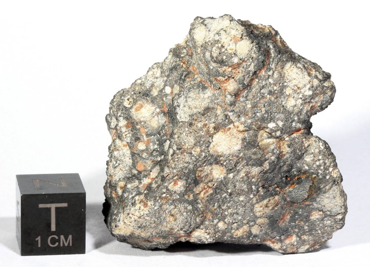 Um meteorito lunar que pode ser adquirido por cerca de US$ 50 a grama
