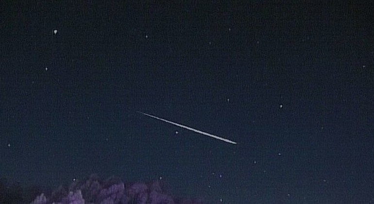 Registro da chuva de meteoros Kappa Cygnids feito pelo observatório 