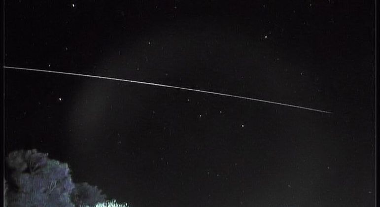 Queda De Meteoro Em Mg Nao Pos Populacao Em Risco Diz Astronomo Noticias R7 Brasilia