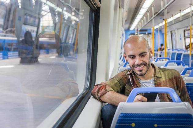 Ida e volta para o trabalho contam como exercício?DEPENDE. 'O ir e vir do trabalho até está dentro de uma situação [em] que a pessoa está se exercitando, mas ela não é a mesma coisa. Digamos assim, ele vai contar, mas não vai contar da mesma forma que uma pessoa que coloca um tênis, uma roupa confortável, [que vai] se sentir confortável fazendo aquela modalidade. O benefício vai ser melhor se o indivíduo gerenciar suas atividades'