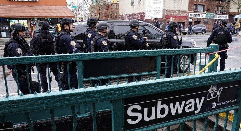 Polícia de Nova York foi deslocada para área do ataque para controlar situação