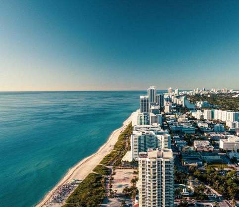 Miami, Flórida: Um dos destinos mais populares dos EUA entre os brasileiros, Miami, na Flórida, foi eleita a terceira cidade mais odiada pelos turistas. 