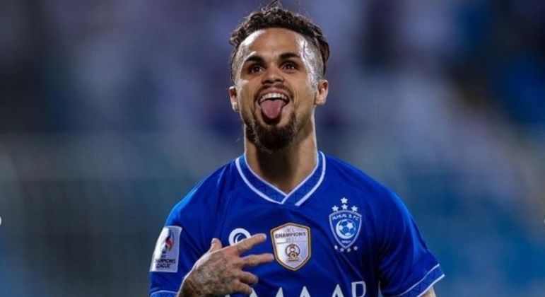 Michael não está satisfeito no Al-Hilal. Problemas são dois. Contrato até 2024. E salário de R$ 2,5 milhões
