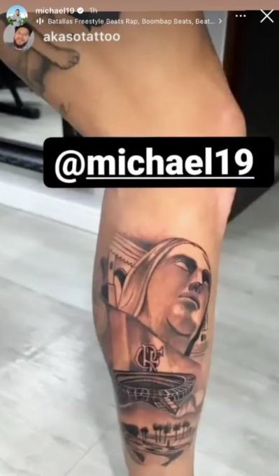 O amor de Michael ao Flamengo está na pele. Tatuagem do clube que mudou sua vida