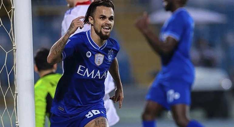 Michael (A) - Vendido para o Al-Hilal (SAU)