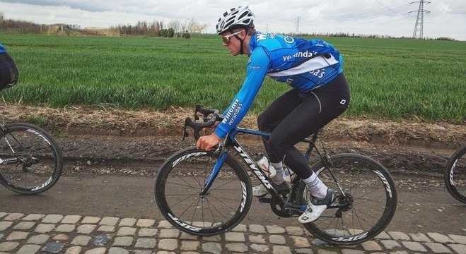 Michael Goolaerts morreu de parada cardíaca durante a prova de Paris-Roubaix