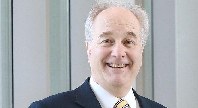 Michael Schmidt, pesquisador da Universidade Médica da Carolina do Sul, comparou com a presença de micróbios em camas de plástico e cobre.