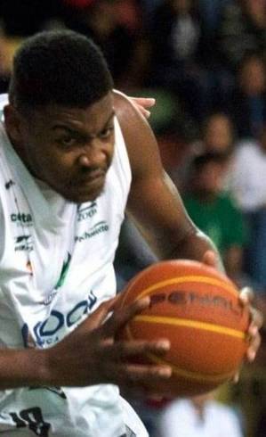 Jogador de basquete morre em quadra após sofrer parada cardíaca – Portal de  Notícias Chapeco Online