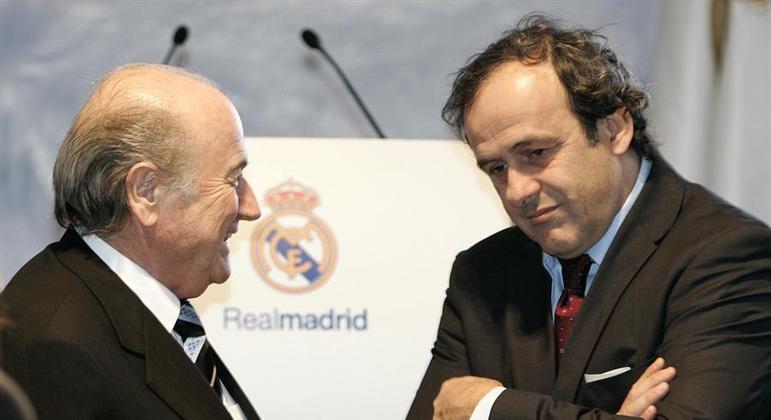 Blatter e Platini podem pegar até cinco anos de prisão
