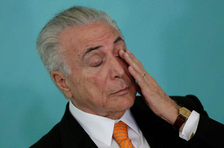 Temer retirou verruga próxima ao olho