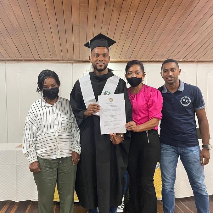 Borja completa ensino médio, na Colômbia, antes de se reapresentar no Palmeiras   
