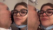 Ainda na UTI, Mingau dá beijos na filha três meses após ser baleado na cabeça; assista ao vídeo  