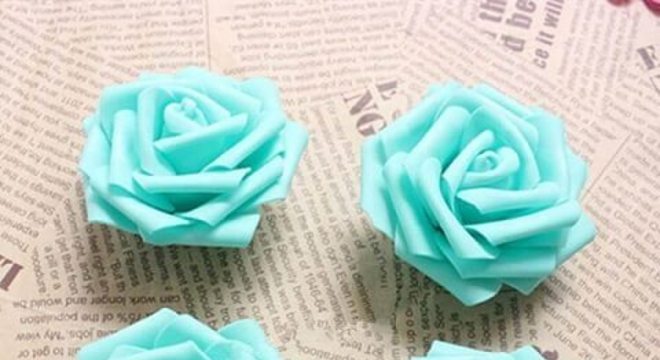 Mini flores de EVA azuis