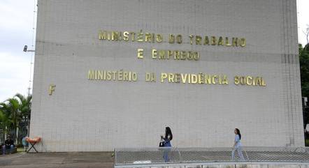 Fundo que banca benefícios tem previsão de déficit