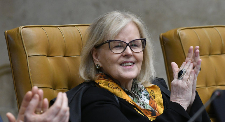 Ministra Rosa Weber durante sessão de despedida do ministro Luiz Fux da presidência do STF