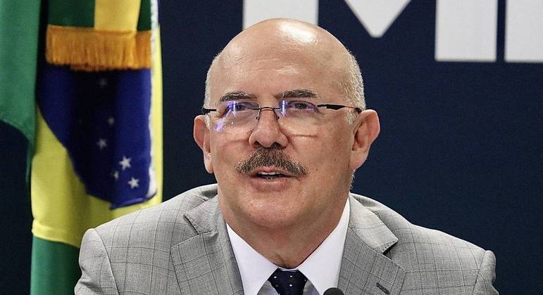 ‘Peço minhas sinceras desculpas a quem ofendi’, diz Milton Ribeiro – Notícias