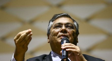 Dino criticou 'apologia à violência'