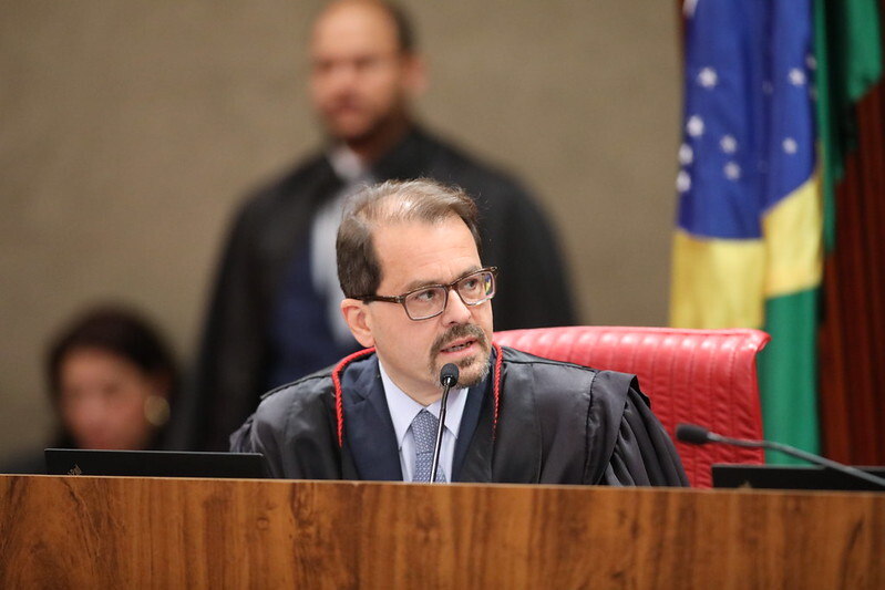 Ministro Floriano Marques, do TSE