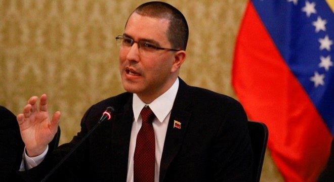 Jorge Arreaza acusa EUA de planejar intervenção na Venezuela