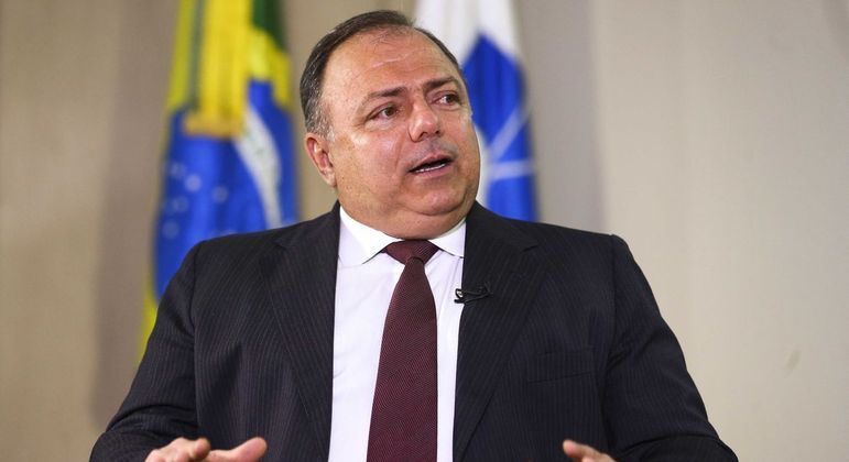 Pazuello disse que 24,7 milhões de doses de vacinas devem estar disponíveis em janeiro