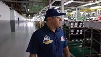 Com tecnologia de F1, África Twin DCT passa a ser fabricada no Brasil (Reprodução: YouTube / Minuto Motor - 27.02.2023)