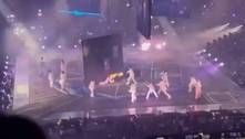 Tela gigante cai em cima de integrantes da boy band Mirror durante show em Hong Kong