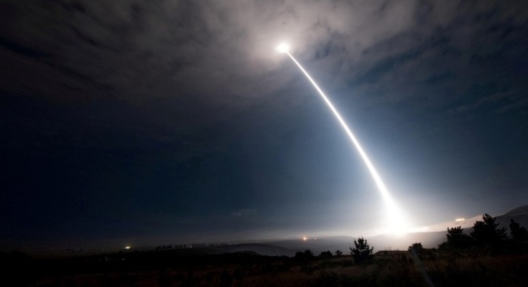 Os  Estados Unidos testaram um míssil balístico de longo alcance com capacidade nuclear