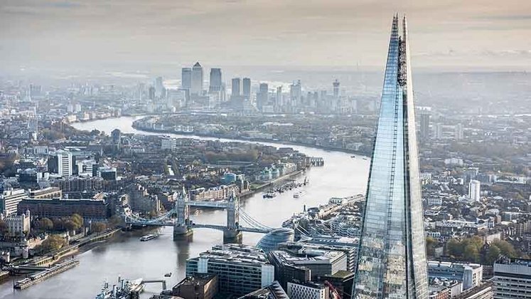 Misturando sua riqueza histórica e modernidade, a bem estruturada Londres continua entre as mais escolhidas para visitação. Mesmo com possíveis maiores restrições de imigração e mudanças do Brexit, a tendência é que a capital inglesa siga figurando no top 10 das cidades mais visitadas. 