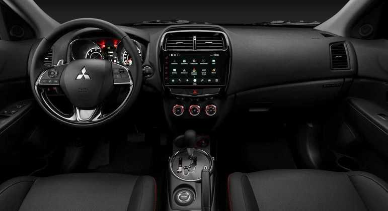Central multimídia conta com conexão com Apple CarPlay e Android Auto