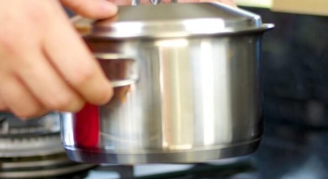 Modelo de descanso de panela artesanal e criativo