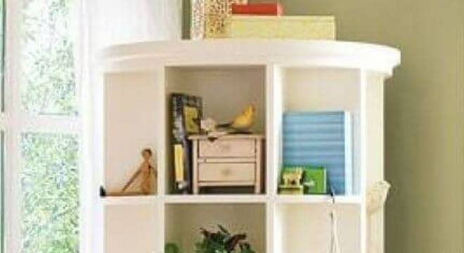 modelo diferente de estante pequena para livros