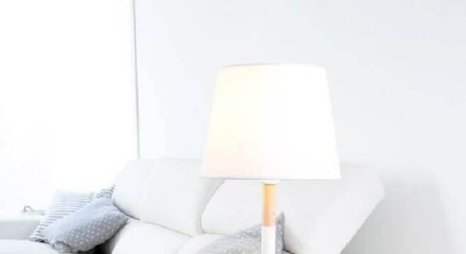 modelo moderno de mesa de apoio para sala moderna 