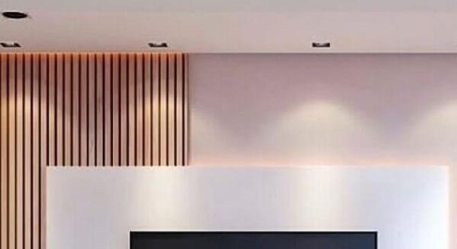 modelo moderno de rack com painel branco 