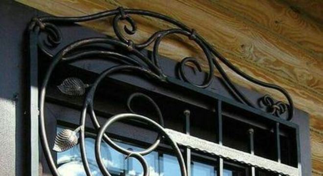 modelos de grades - grade decorada com folhas 