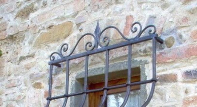 modelos de grades - grade externa preto em janela 