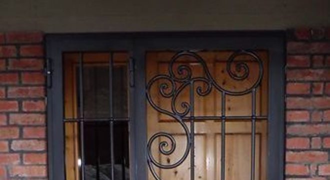 modelos de grades - grade preta para porta 