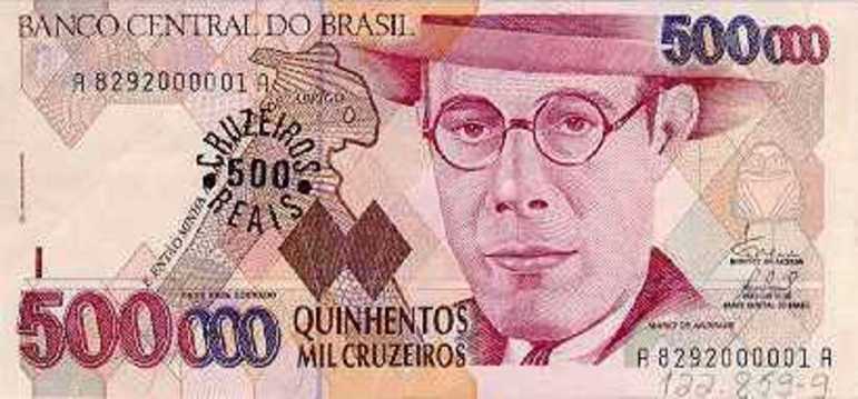 A partir de 1993, o Plano Real começou a ser implementado pela equipe liderada pelo ministro da Fazenda da época, Fernando Henrique Cardoso. Na transição do cruzeiro para o real, houve uma moeda chamada cruzeiro real