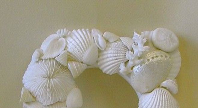 Moldes de letras para casa com conchas coladas
