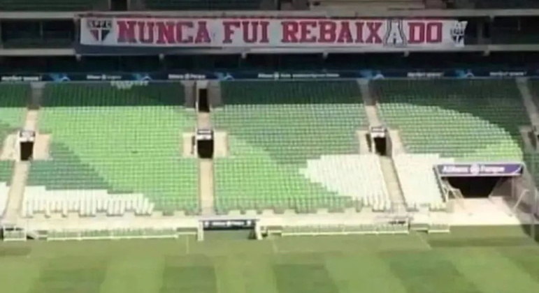 Foto publicada nas redes sociais. O Palmeiras confirmou que é montagem
