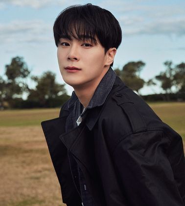Uma das perdas mais precoces do mundo dos famosos em 2023 foi a de Moonbin, astro do k-pop. O jovem integrante do grupo ASTRO morreu com apenas 25 anos. A causa da morte ainda é investigada pela polícia da Coreia do Sul